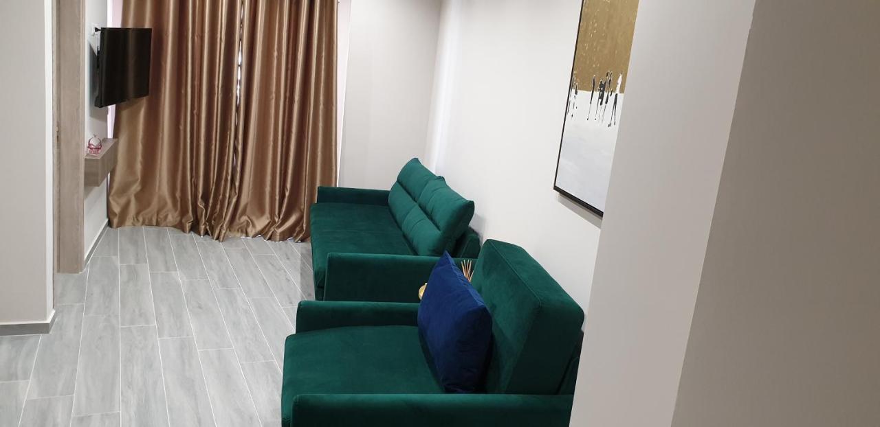 סרנדה Afrodite Suites מראה חיצוני תמונה