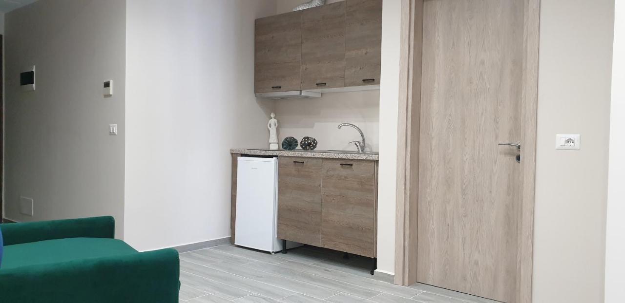 סרנדה Afrodite Suites מראה חיצוני תמונה