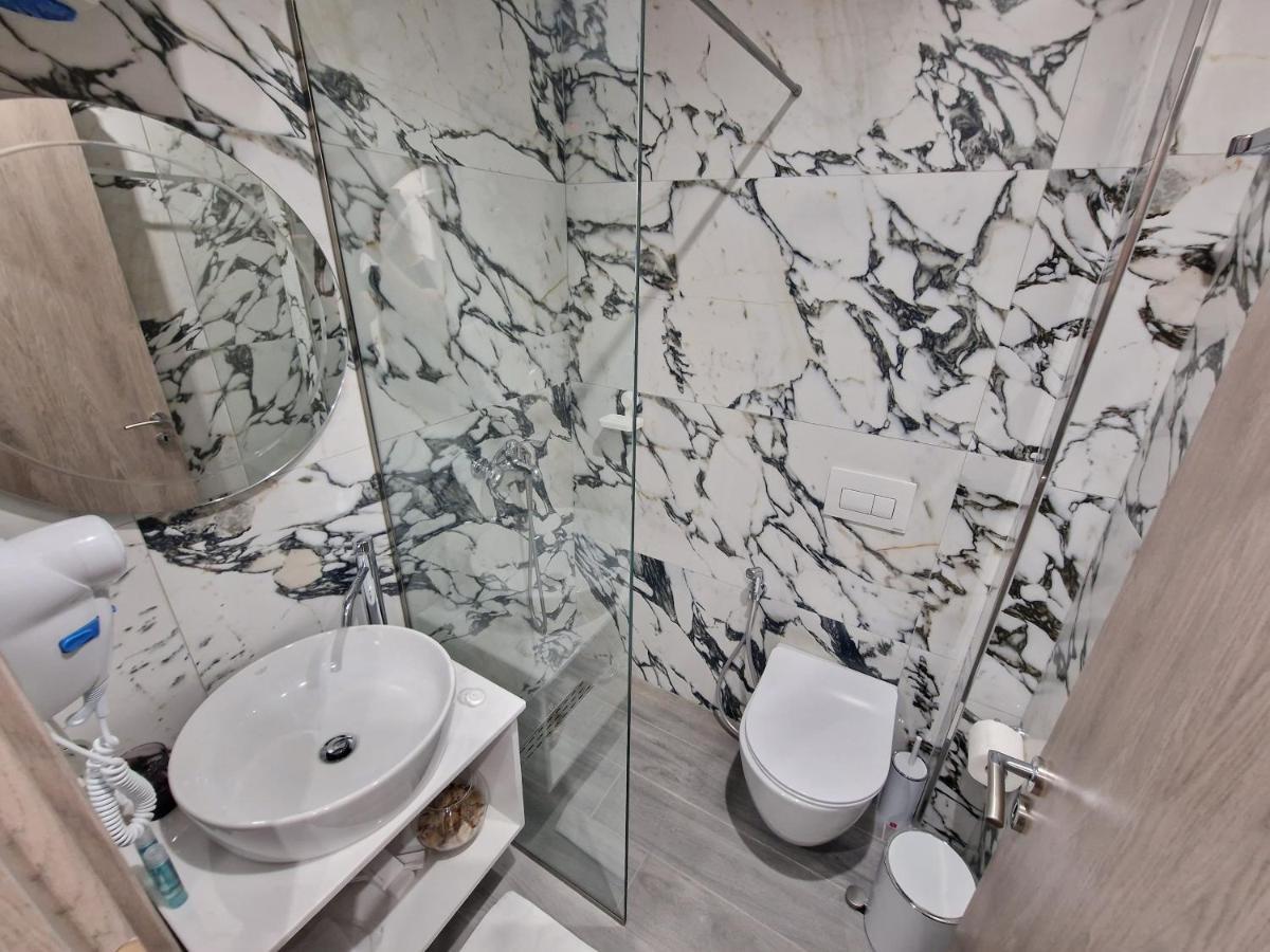 סרנדה Afrodite Suites מראה חיצוני תמונה